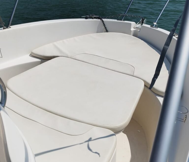 Visiter Porquerolles en bateau – Locboatazur