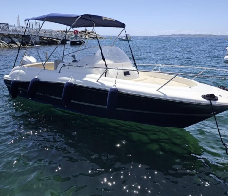 Mouillage Golfe de Saint-Tropez – Locboatazur